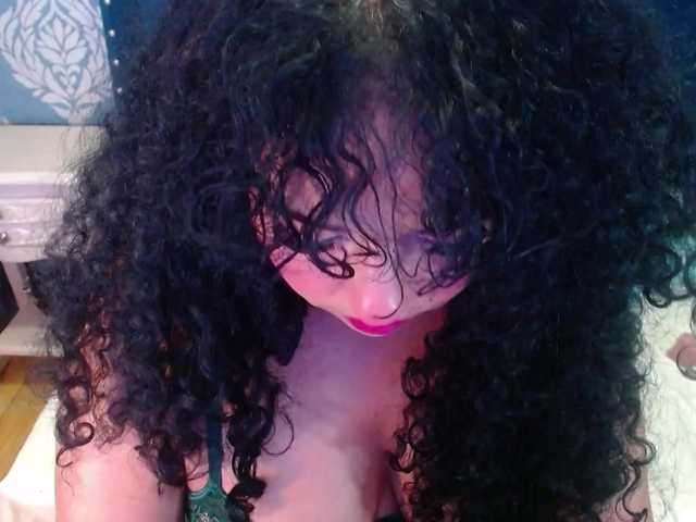 sofiacowperx live cam on BongaCams