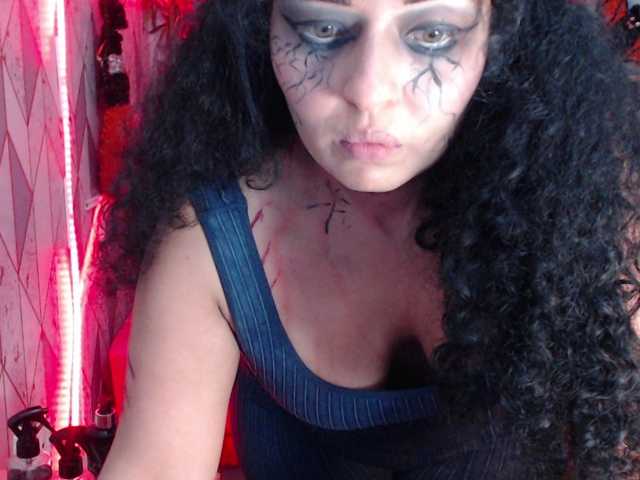 sofiaCowperx live cam preview
