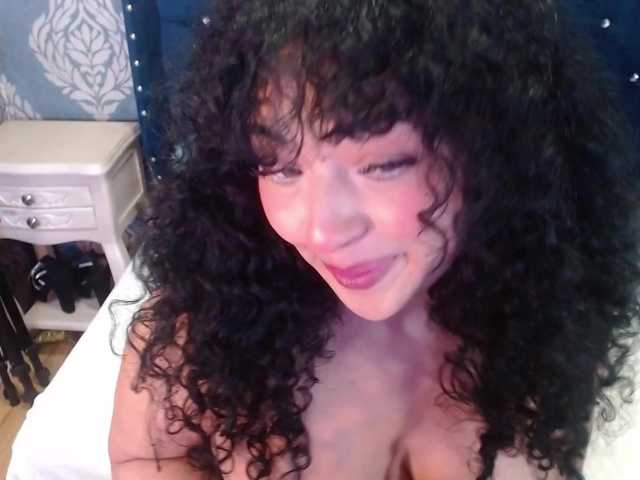 sofiacowperx live cam on BongaCams