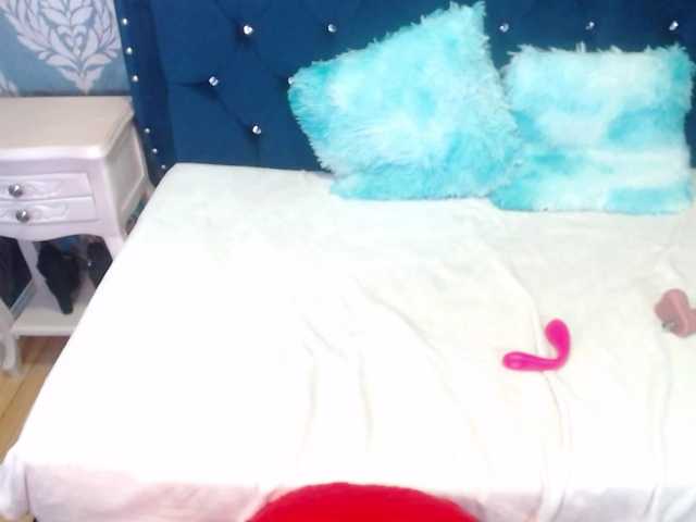 sofiacowperx live cam on BongaCams