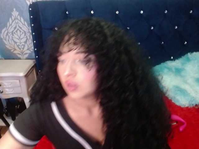 sofiaCowperx live webcam show