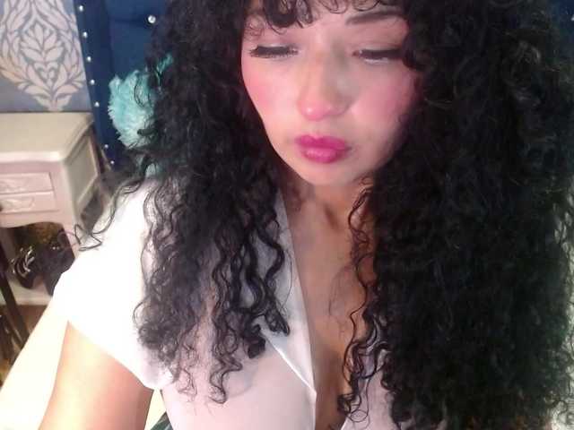 sofiacowperx live cam on BongaCams