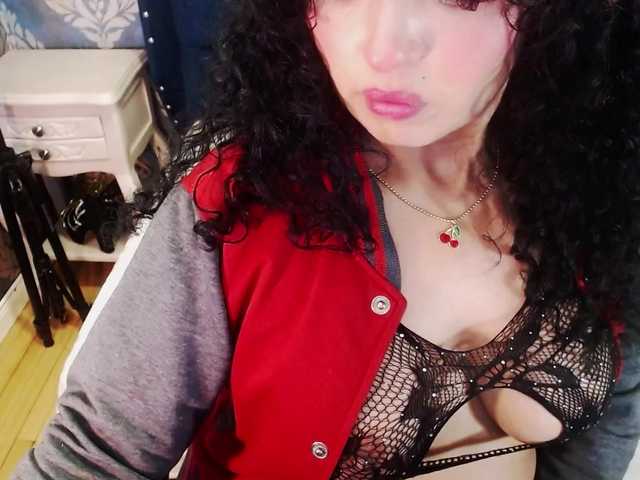 sofiacowperx live cam on BongaCams
