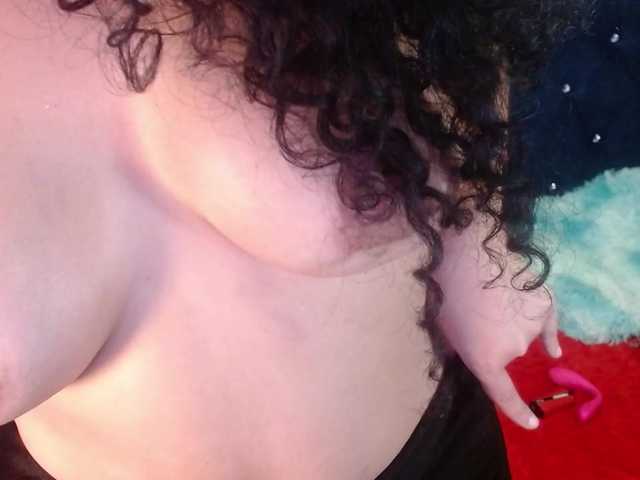 sofiaCowperx live webcam show