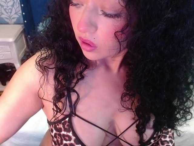 sofiaCowperx live cam preview
