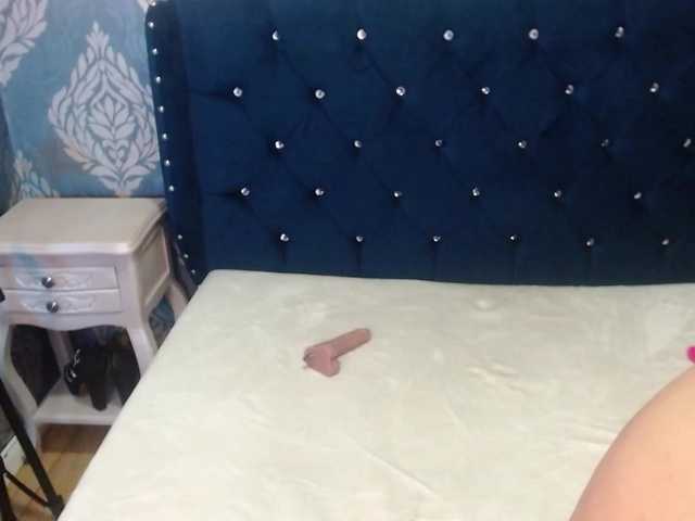 sofiacowperx live cam on BongaCams
