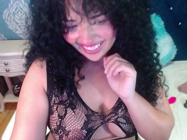 sofiacowperx live cam on BongaCams
