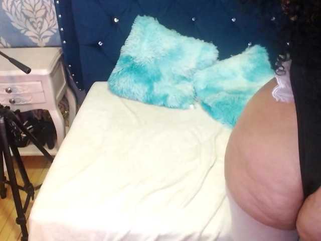 sofiacowperx live cam on BongaCams