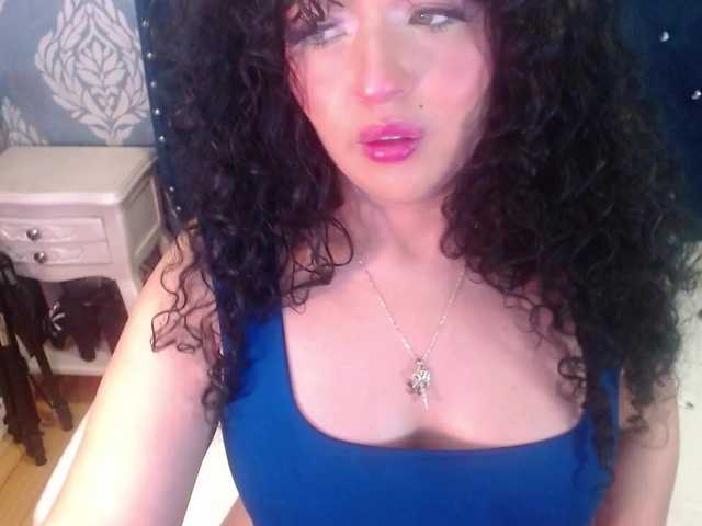 sofiacowperx cam belle