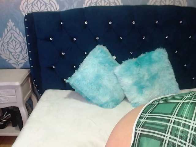 sofiacowperx live cam on BongaCams