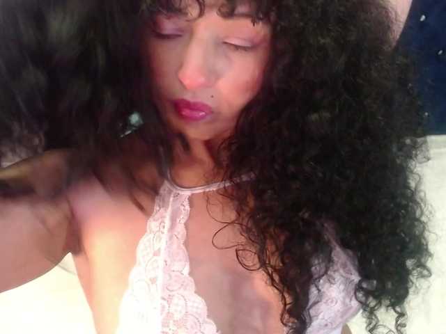 sofiacowperx live cam on BongaCams