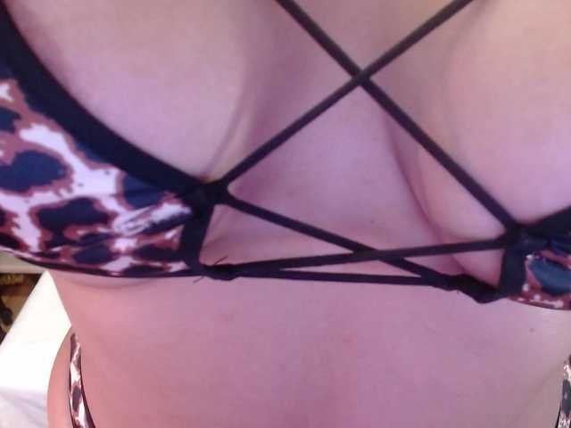 sofiacowperx live cam on BongaCams