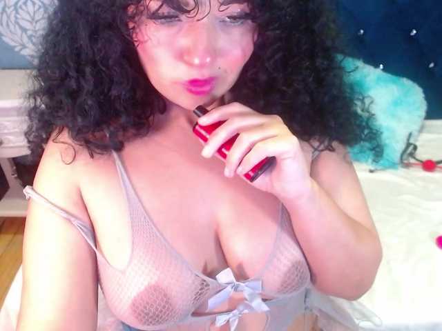 sofiacowperx live webcam show