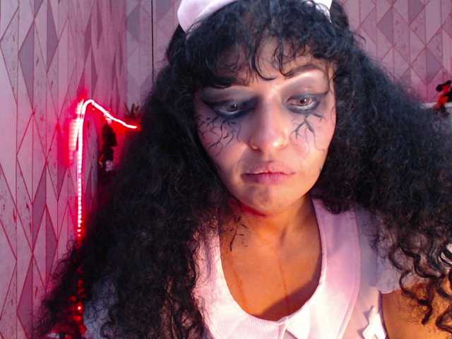 sofiaCowperx live cam preview