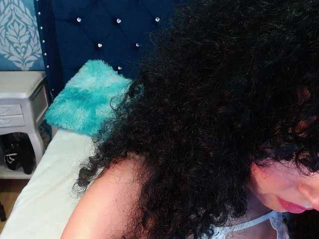 sofiacowperx live cam on BongaCams
