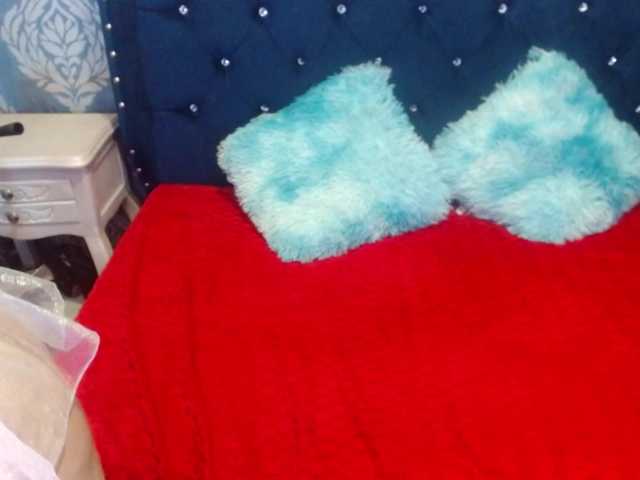 sofiacowperx live cam on BongaCams