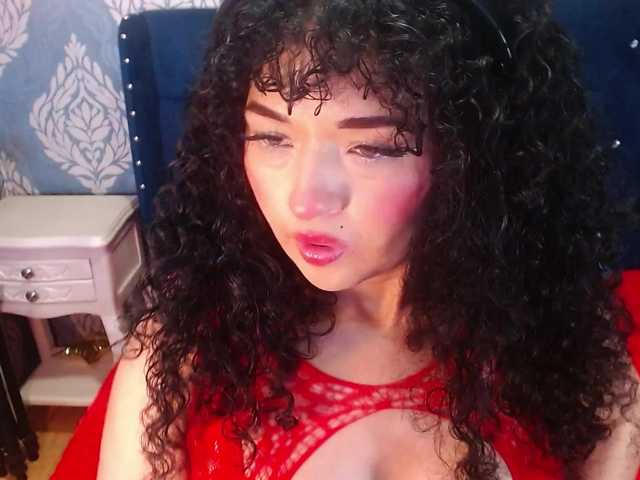 sofiacowperx live cam on BongaCams