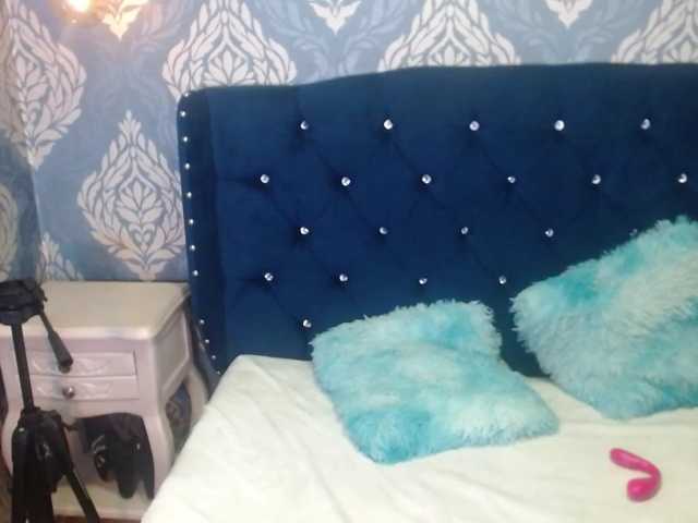 sofiacowperx live cam on BongaCams