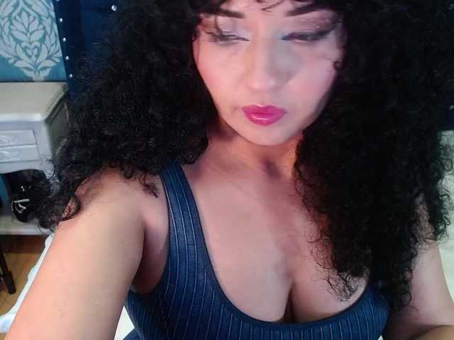 sofiacowperx live cam on BongaCams