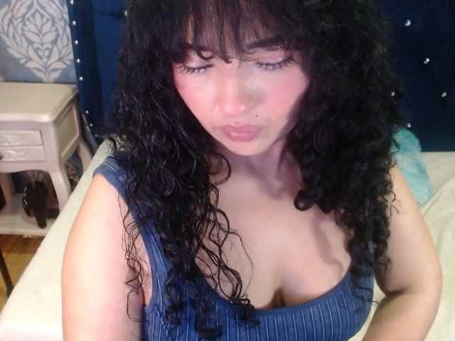 sofiacowperx live cam on BongaCams