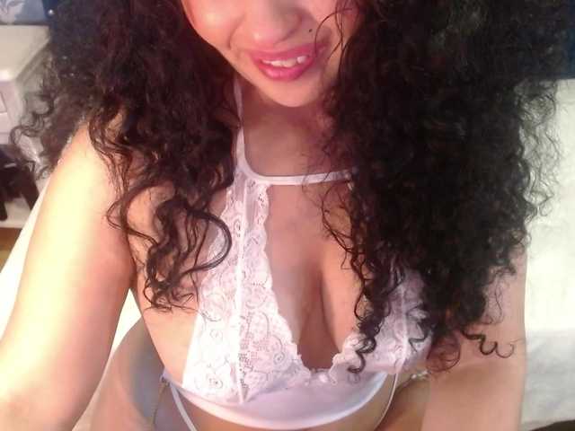 sofiacowperx live cam on BongaCams