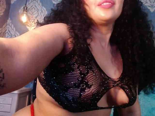 sofiaCowperx webcam