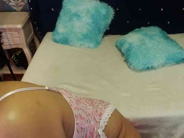 sofiacowperx webcam