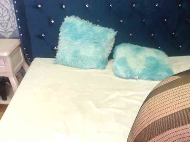 sofiacowperx webcam