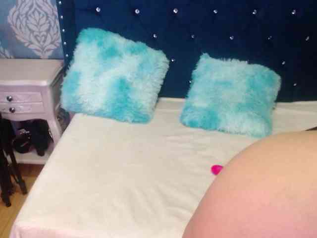 sofiacowperx webcam