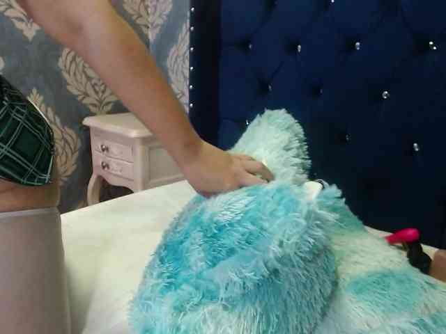 sofiacowperx webcam