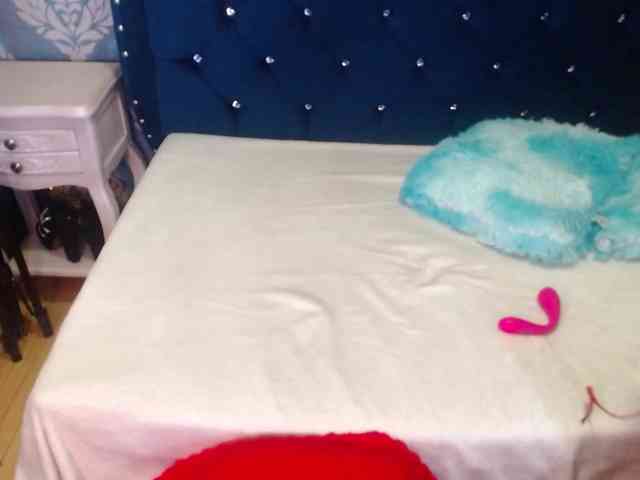 sofiacowperx webcam