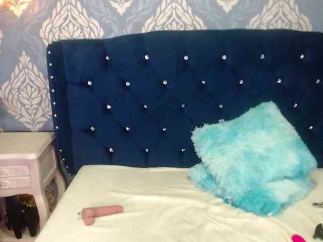 sofiacowperx webcam