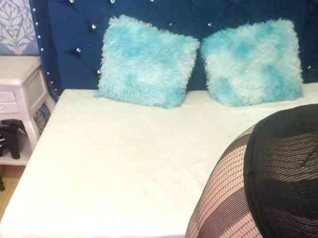 sofiacowperx webcam