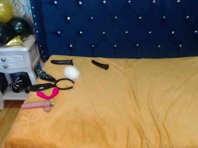 sofiacowperx webcam