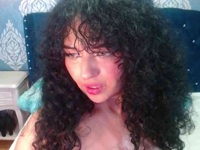 sofiacowperx webcam