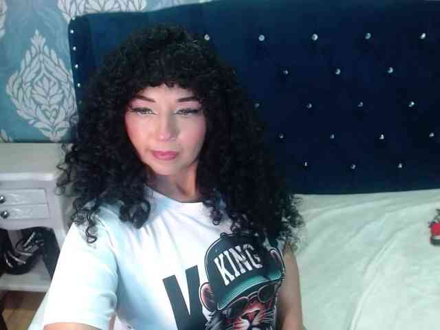 sofiaCowperx webcam