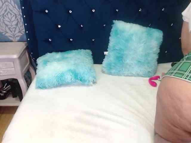 sofiacowperx webcam