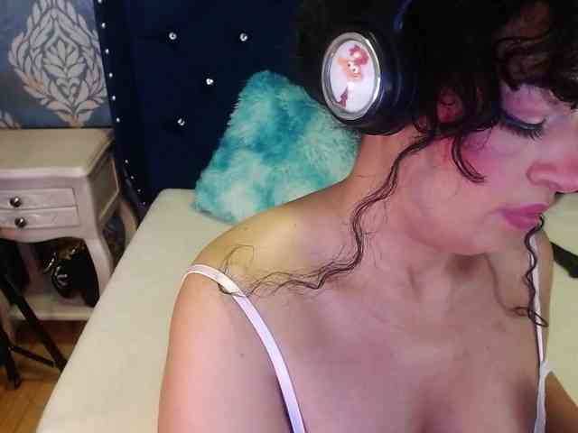 sofiacowperx webcam