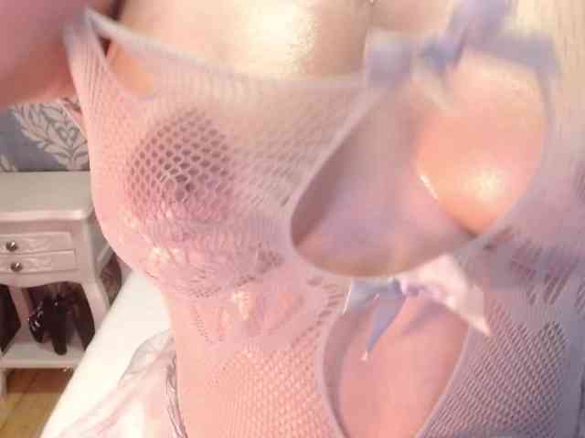 sofiacowperx webcam