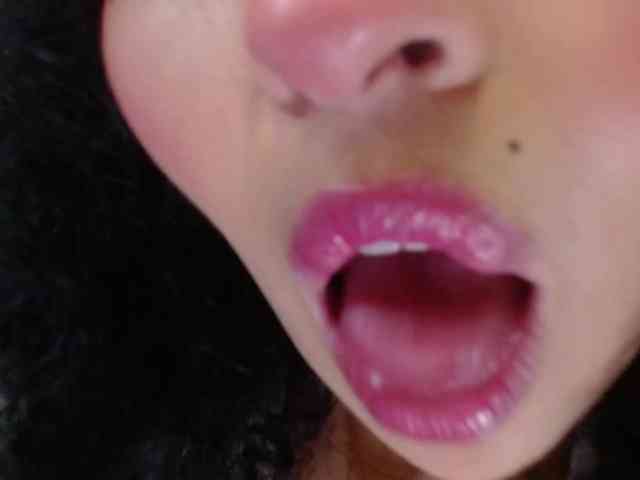 sofiacowperx Live Webcam on BongaCams