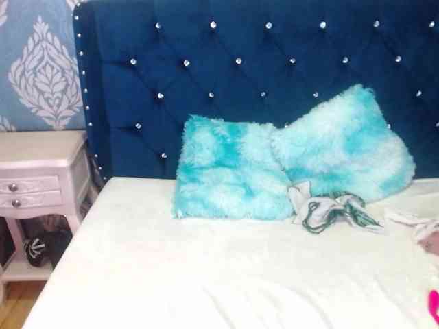 sofiacowperx webcam