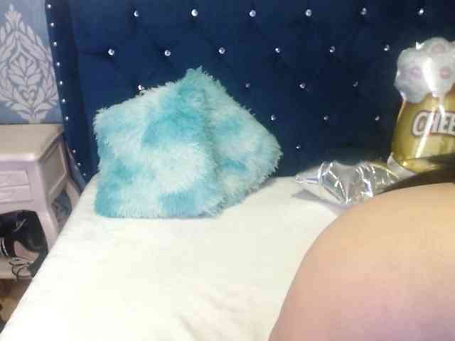 sofiacowperx webcam