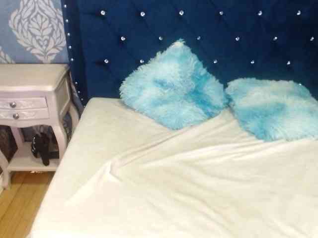 sofiacowperx webcam