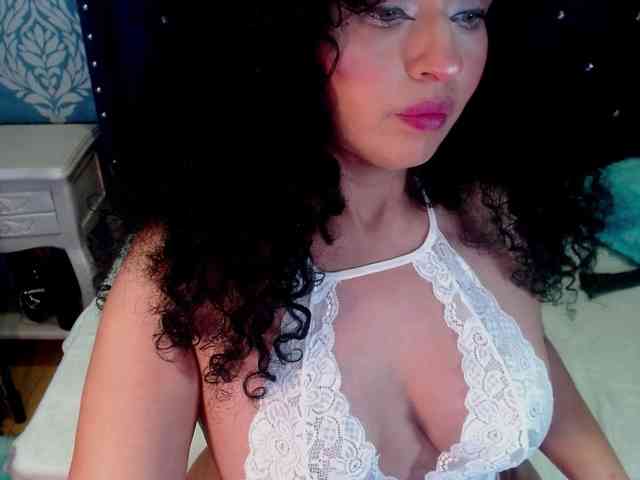 sofiacowperx webcam