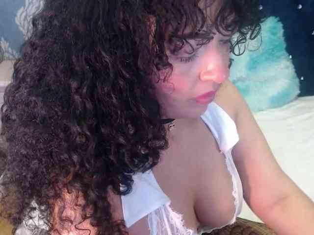 sofiacowperx's live room
