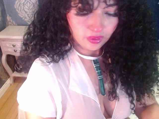 sofiaCowperx webcam