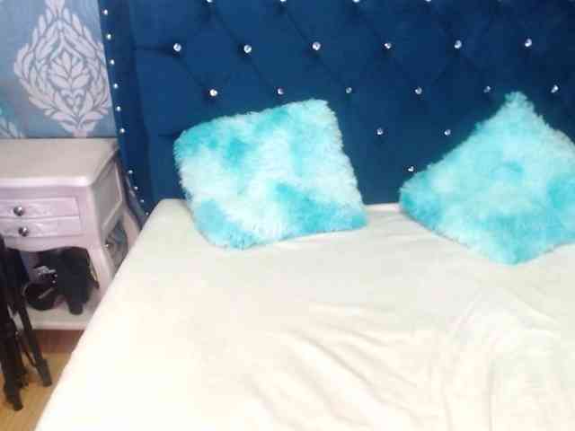 sofiacowperx webcam