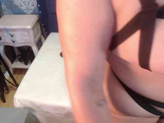 sofiacowperx webcam