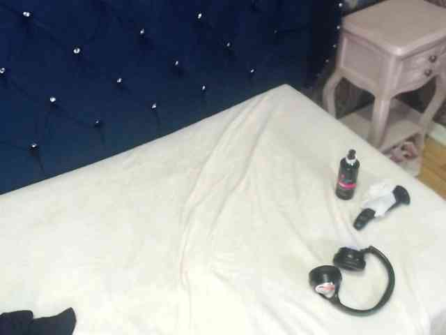 sofiacowperx webcam
