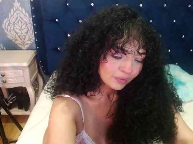 sofiacowperx webcam